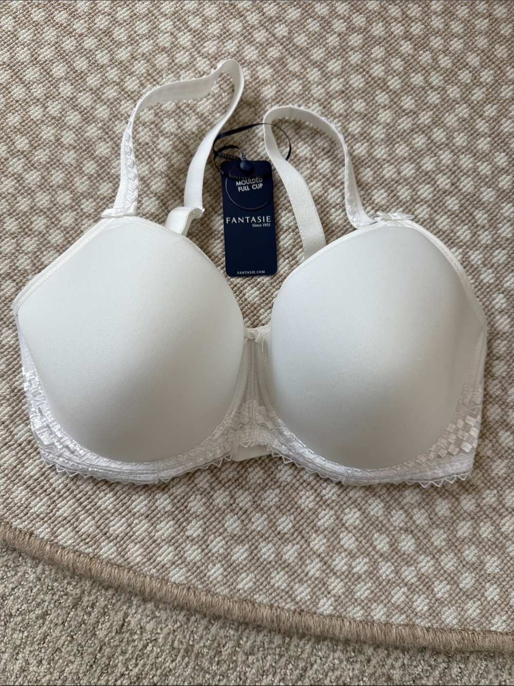 Fantasie White Moulded Full Cup Bra with Lace Trim